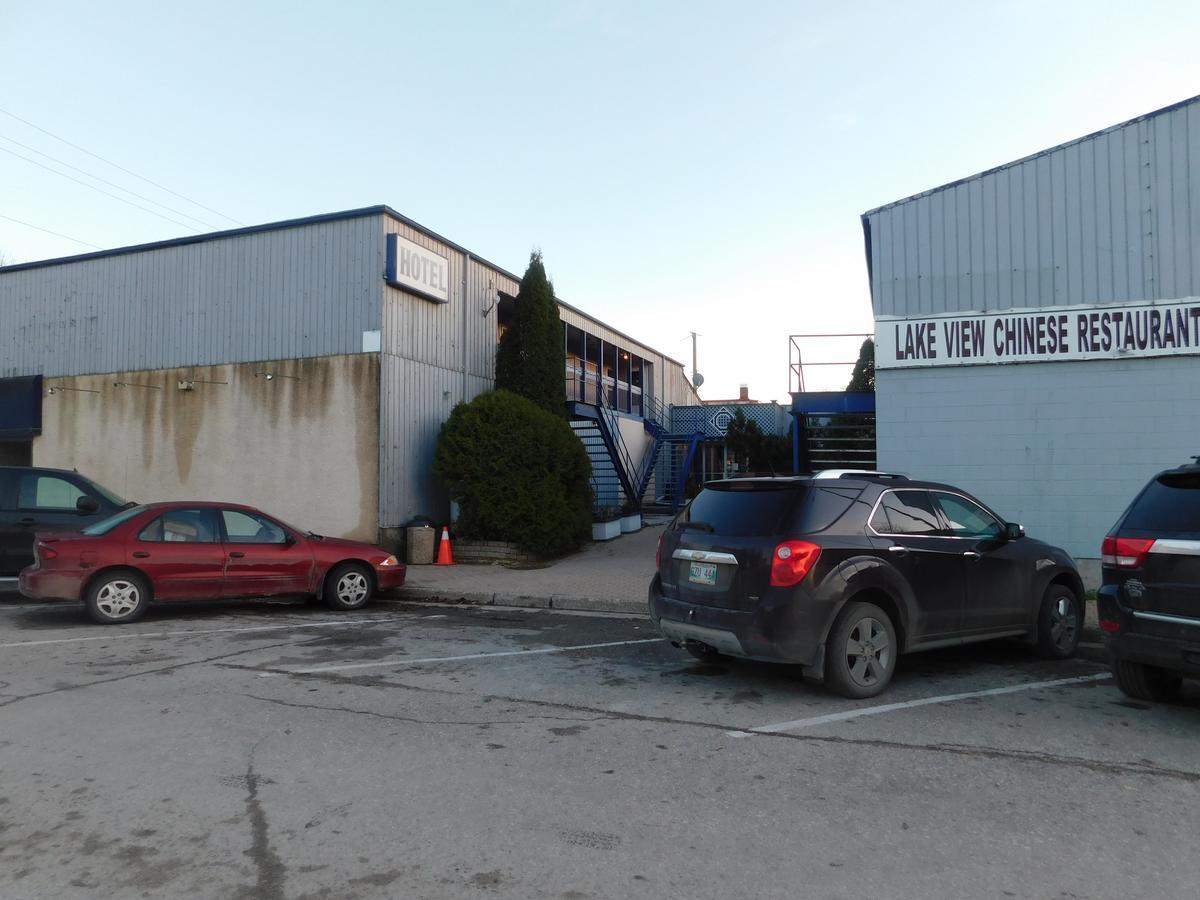 Lac du Bonnet The Lakeview Inn المظهر الخارجي الصورة
