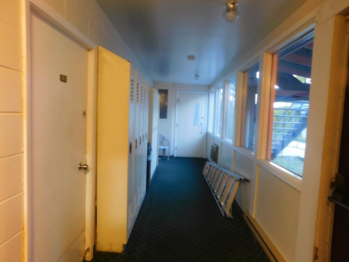 Lac du Bonnet The Lakeview Inn المظهر الخارجي الصورة