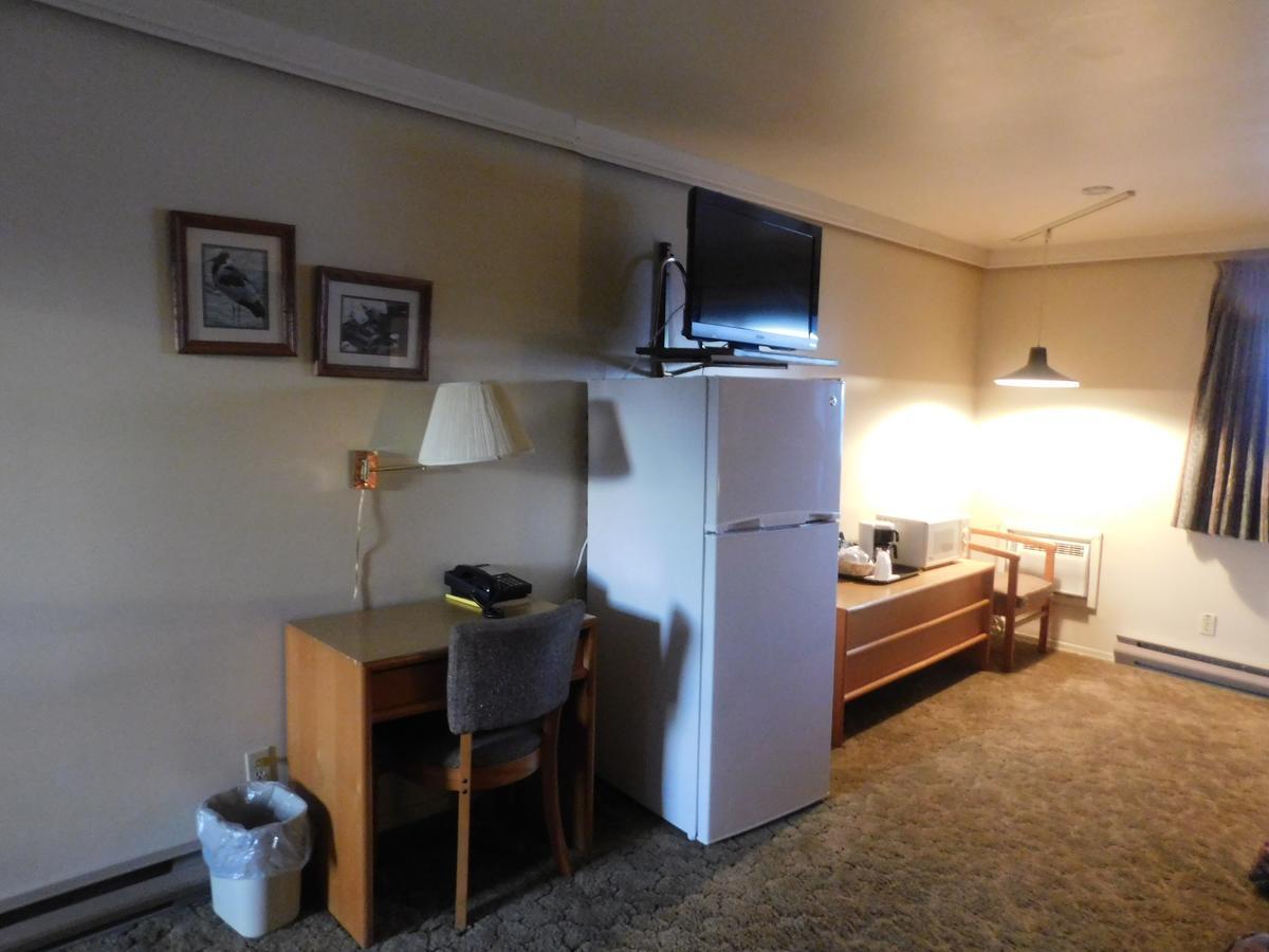 Lac du Bonnet The Lakeview Inn المظهر الخارجي الصورة