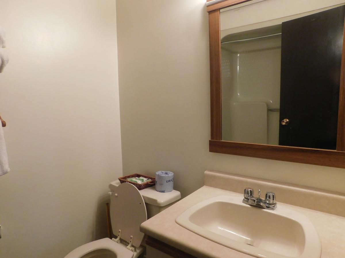 Lac du Bonnet The Lakeview Inn المظهر الخارجي الصورة